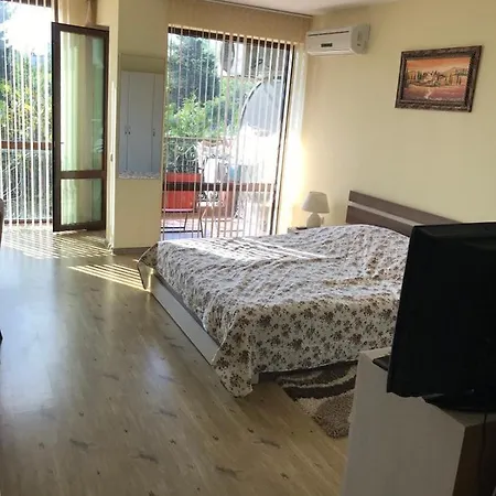 Apartment Chateau Del Marino Studio Nessebar